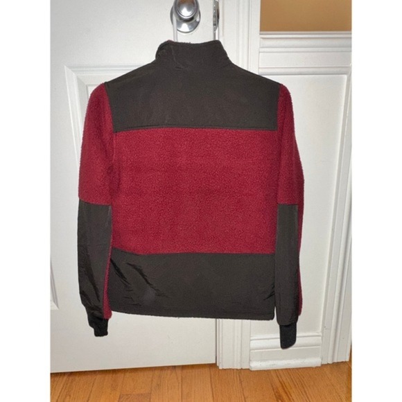 New Women's Topo Designs Subalpine Fleece Jacket XS burgundy & black‎ $189 - Picture 4 of 9